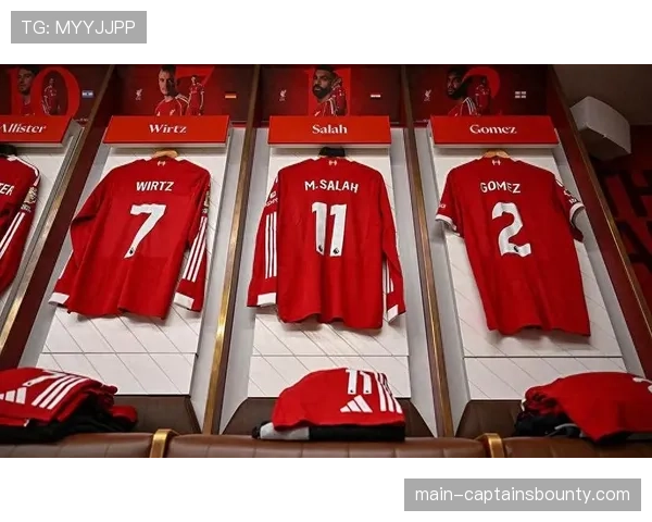 分析报告：对比英超，德甲在社交媒体内容创作与分发策略上的差异与成效